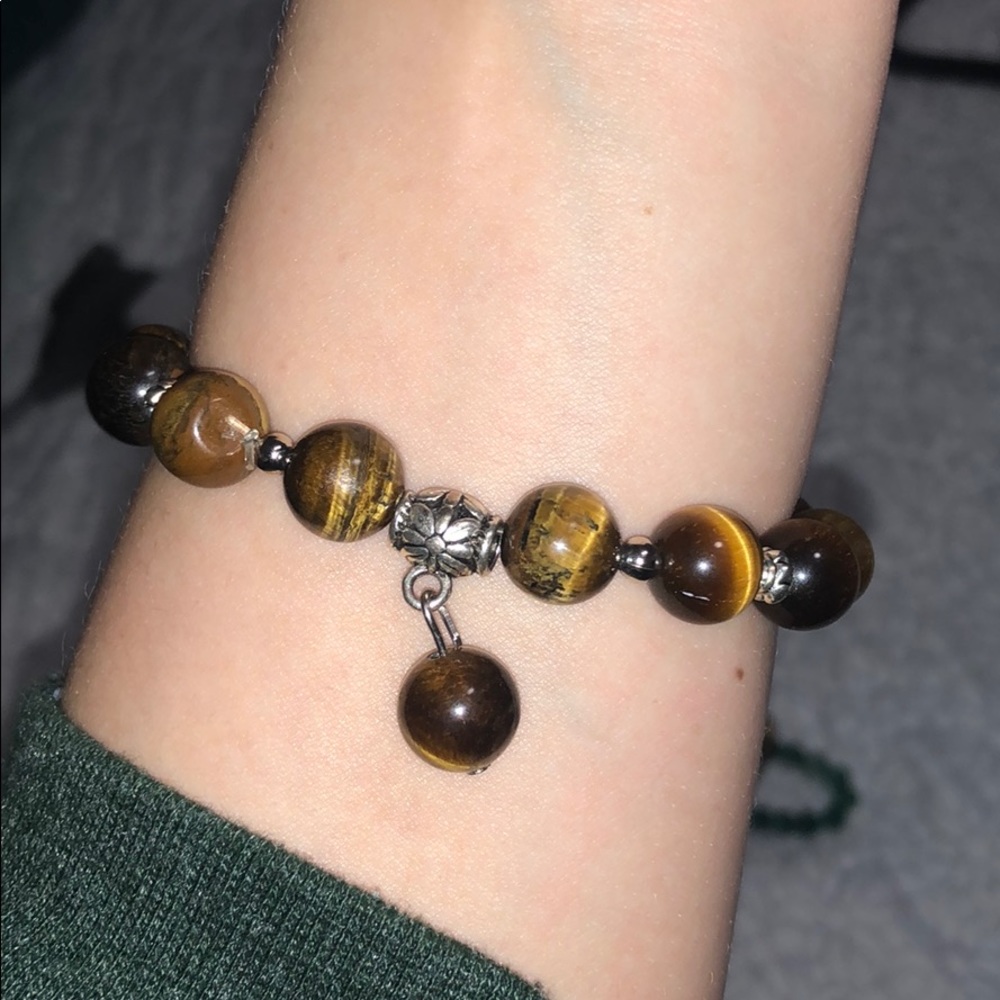 Tiger eye stone bracelet